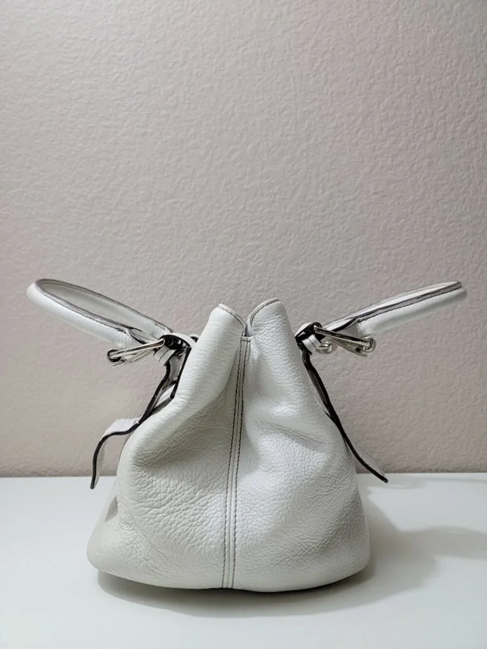 Tignanello White Pebbled Leather Satchel Shoulder Bag Silver Buckle Hardware
